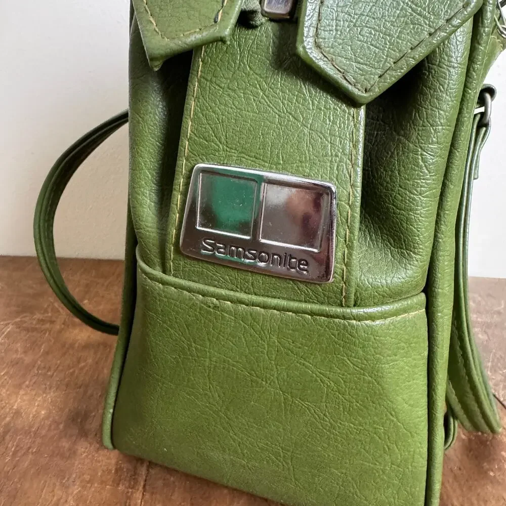 Samsonite vintage silhouette